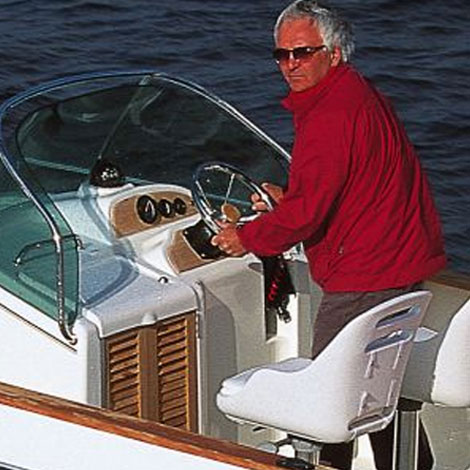 Jeanneau CC 625 1 Day + Boat Hire from Portimao