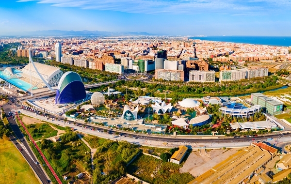 Valencia Itinerary: 7 Days of Architecture, Paella and Beaches