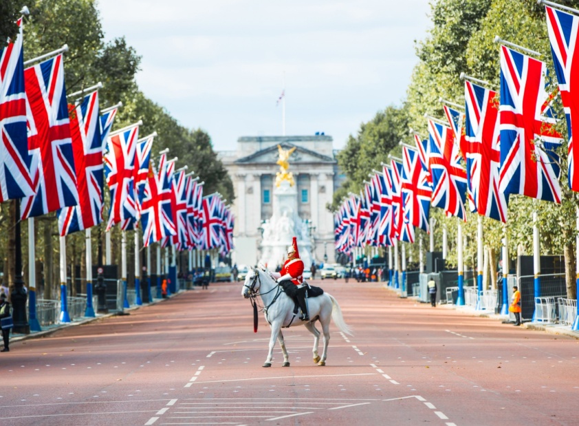 Crown and Gown: London, Oxford & Cambridge