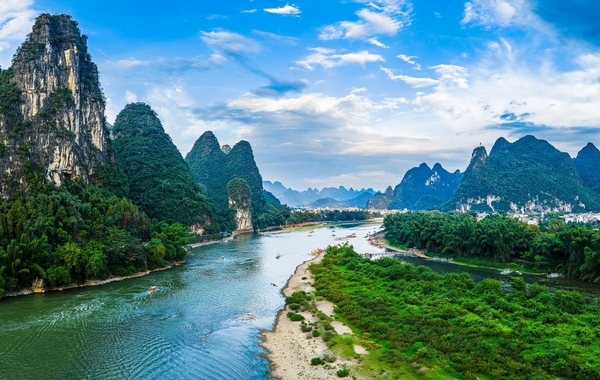 China's Riverlands: Guilin, Yangshuo, and the Terraced Mountains of Guangxi China's Riverlands: Guilin, Yangshuo, and the Terraced Mountains of Guangxi