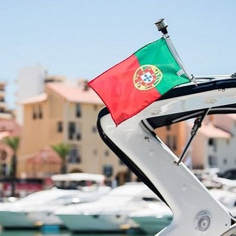 Sunseeker Superhawk 34 1h dans la marina de Vilamoura Sunseeker Superhawk 34 1h dans la marina de Vilamoura