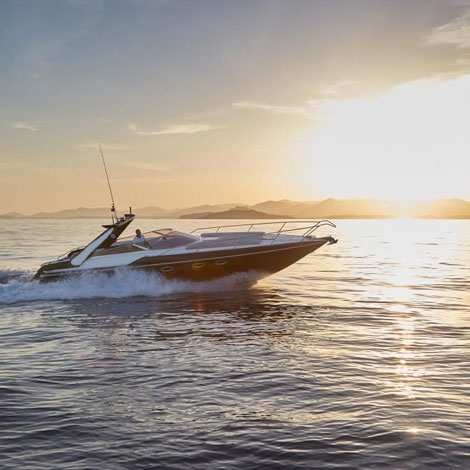 Sunseeker Superhawk 34 croisière au coucher de soleil depuis Vilamoura Sunseeker Superhawk 34 croisière au coucher de soleil depuis Vilamoura