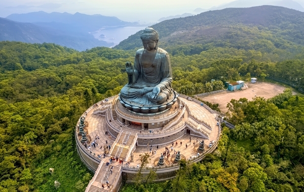 Ngong Ping, o Grande Buda e o Mosteiro Po Lin