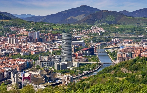 Basque Country Wine and Culture Tour: Bilbao, the Coast and Rioja Alavesa Basque Country Wine and Culture Tour: Bilbao, the Coast and Rioja Alavesa